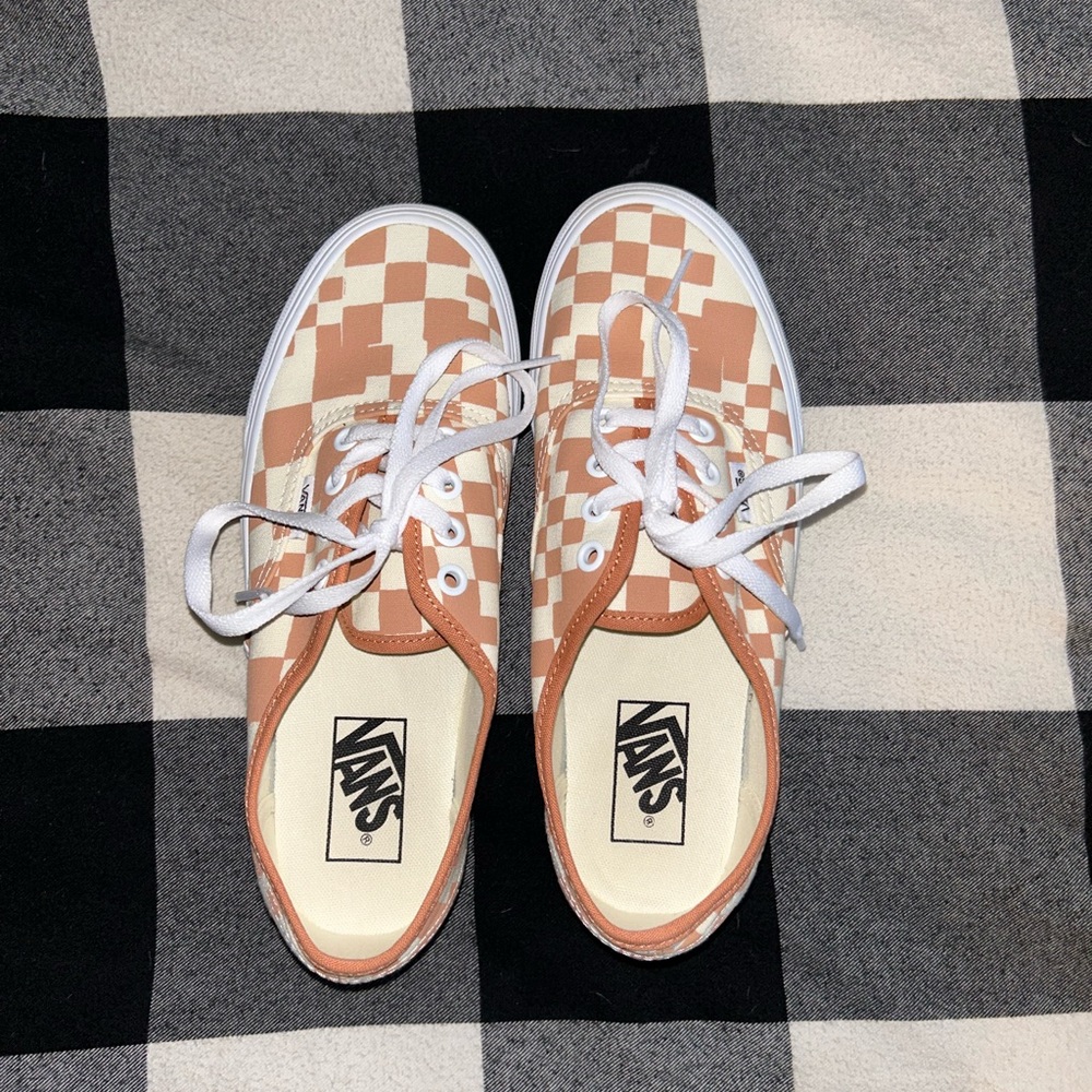 Vans - Picture 2 of 2
